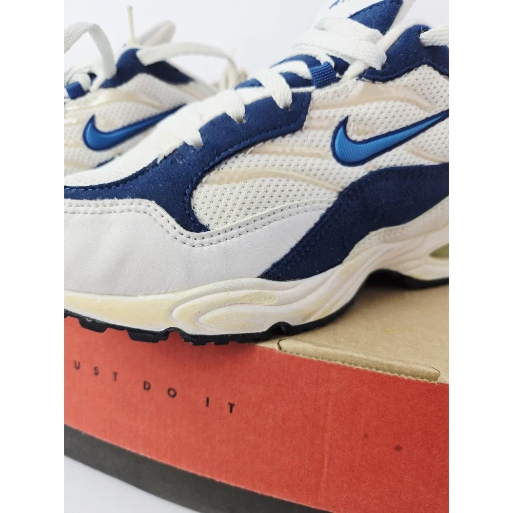 Vintage Nike Air Converge Triax Shoes US Size 6Y 981012 Read Description